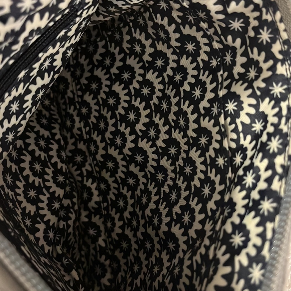 Wolf Gray RFID Wristlet - Picture 3 of 4